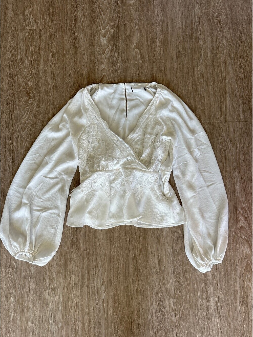Express Women's white long sleeve  blouse